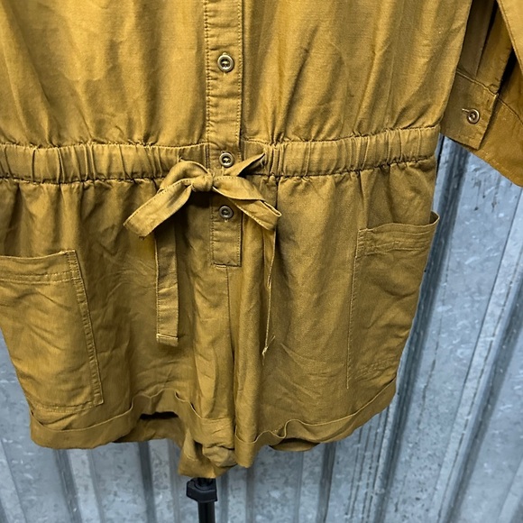 Button-Front Utility Romper in Mustard - Picture 3 of 5